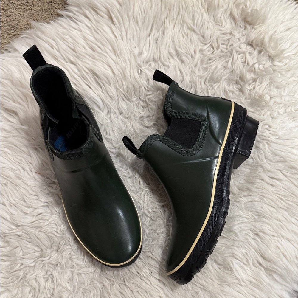 Baffin Womens Marsh Series Pond‎ Mid Rain Boots Round Toe MRSHW004-BK1
Green
